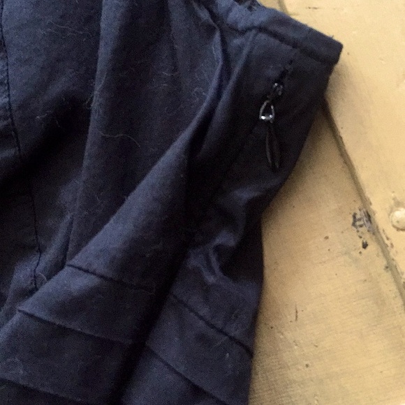 ANTHROPOLOGIE ODILLE BRAND STRETCH RUFFLE BLACK SHORT SLEEVE BLOUSE TOP 4 - Picture 11 of 14